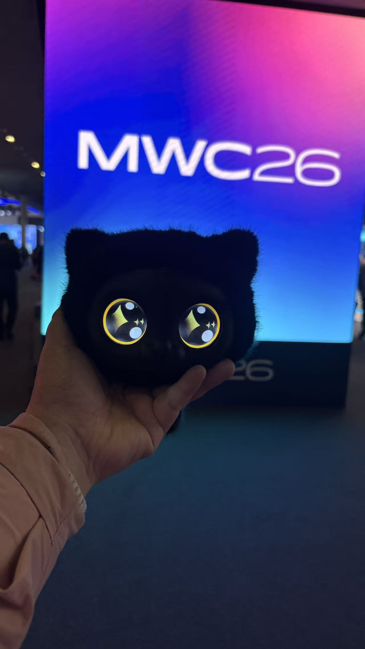 VLG Showcases Latest AI Toys at MWC Barcelona 2026, Winning Global Acclaim from International Buyer